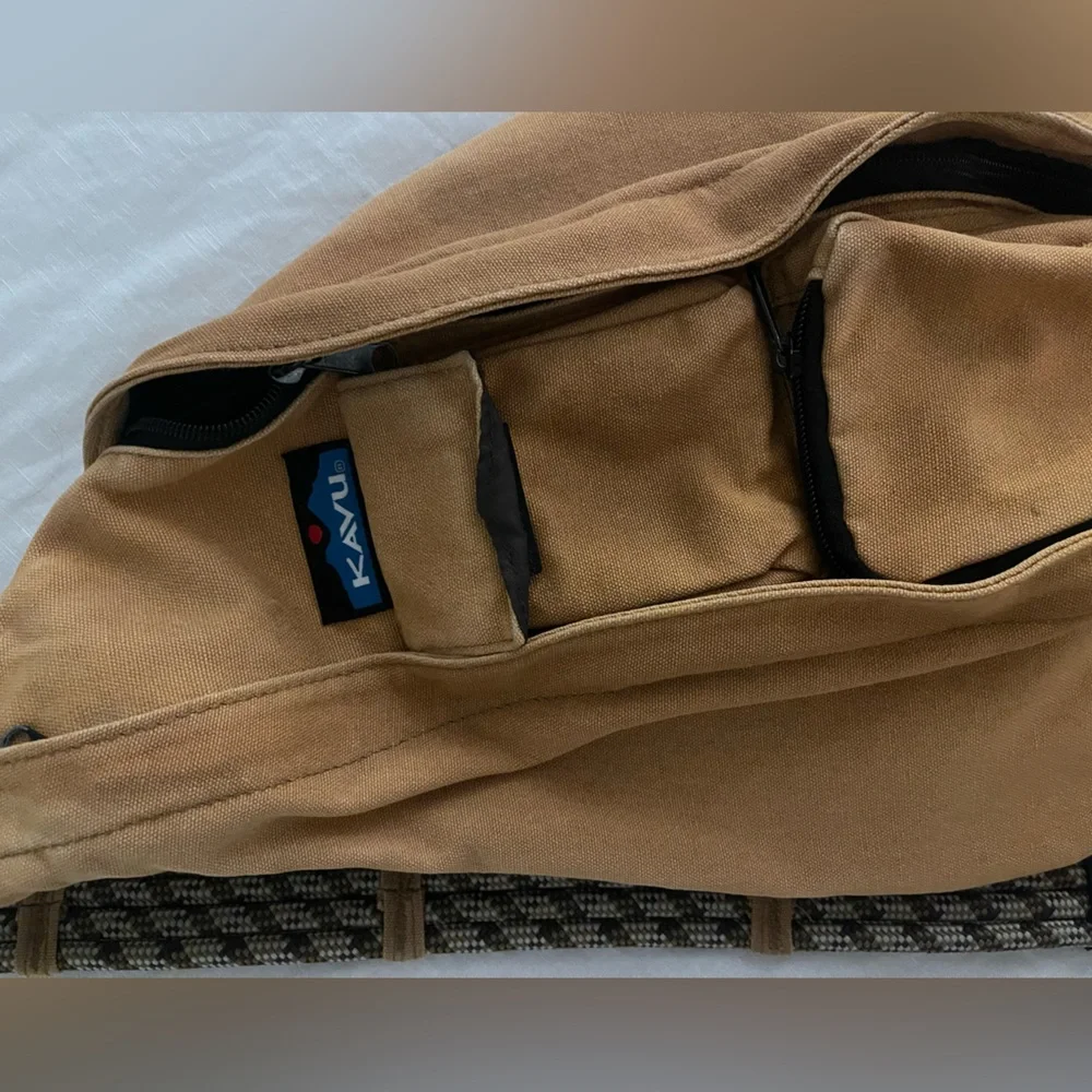 Canvas and rope Kavu Sling Bag - Picture 3 of 11